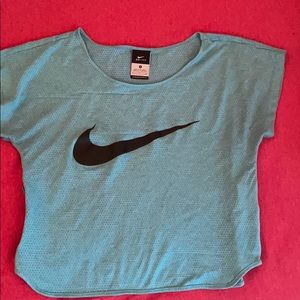 Nike top